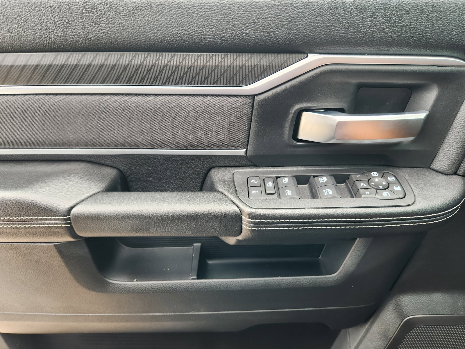 New 2026 RAM 2500 Lone Star AWD/4WD image 22