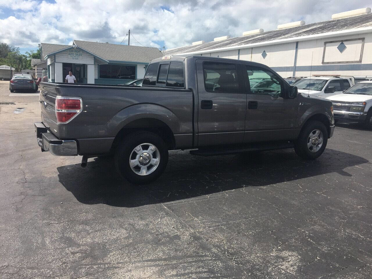 Used 2014 Ford F150 XLT w/ XLT Convenience Package image 11