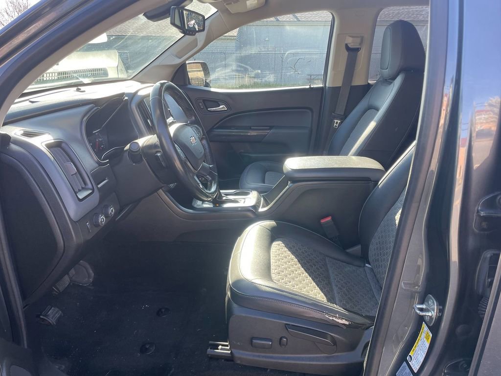 Used 2017 Chevrolet Colorado Z71 AWD/4WD image 12