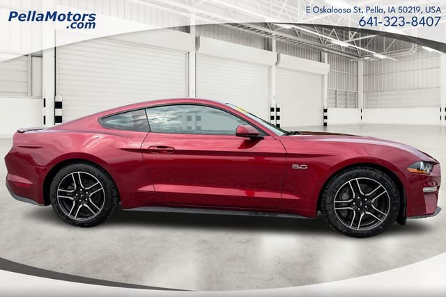 Used 2019 Ford Mustang GT RWD image 2
