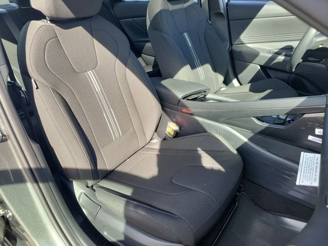 New 2026 Hyundai Elantra SEL Sport Premium image 17