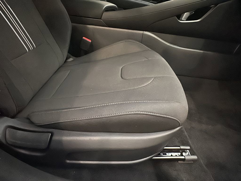 New 2026 Hyundai Elantra Sport image 14