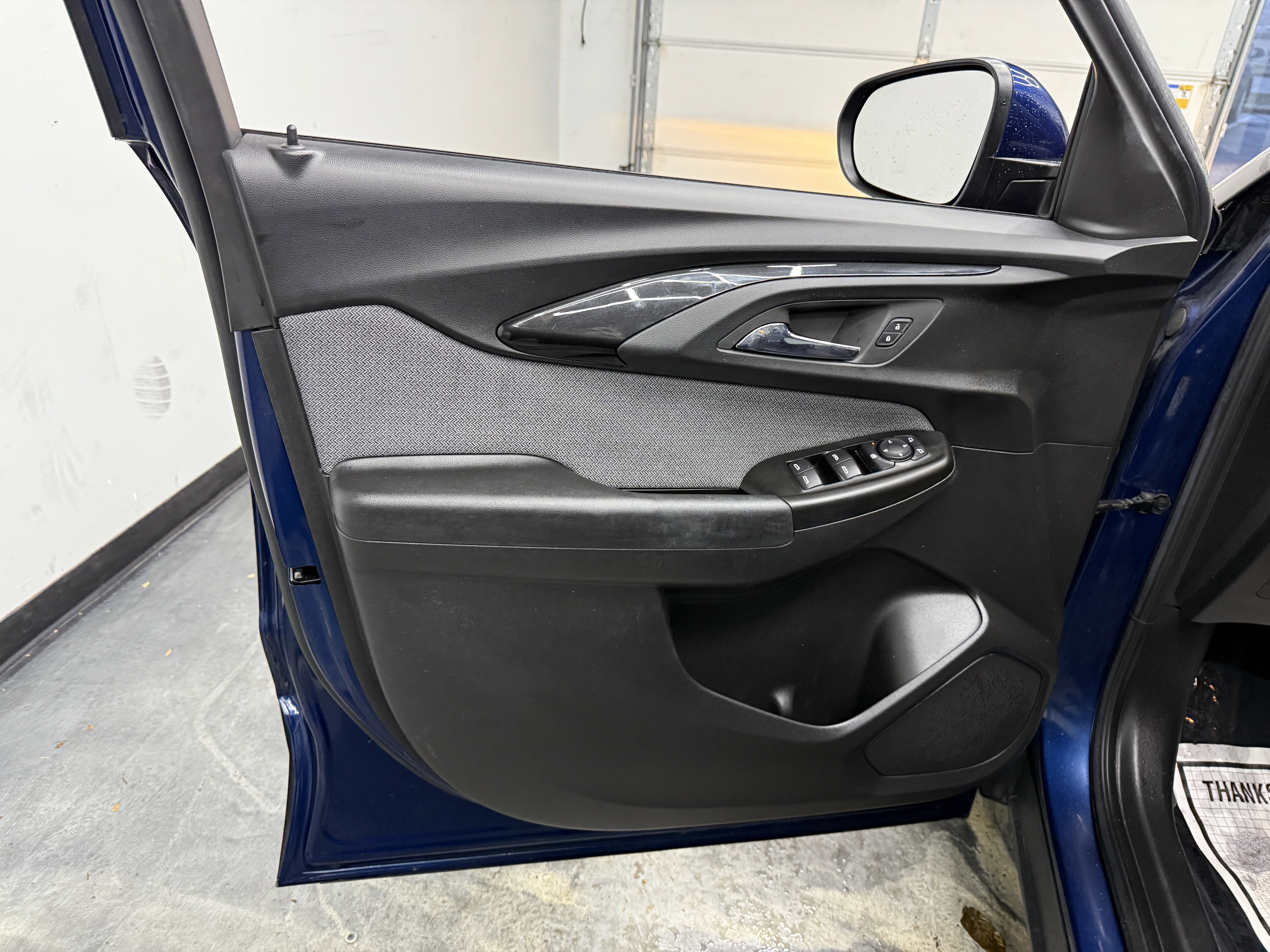 Used 2022 Chevrolet TrailBlazer LT image 11