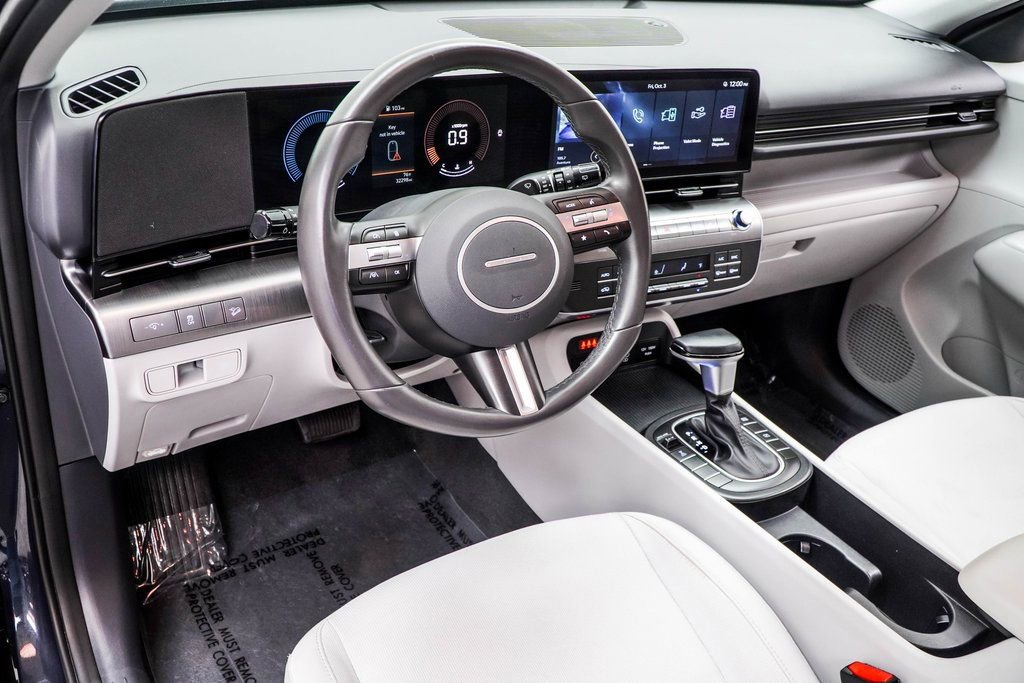 Used 2025 Hyundai Kona SEL image 15