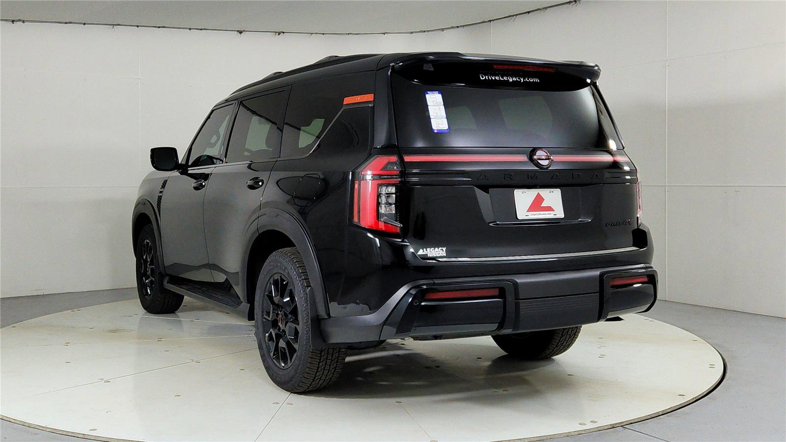 New 2025 Nissan Armada PRO-4X w/ Pro-4X Premium Package image 5