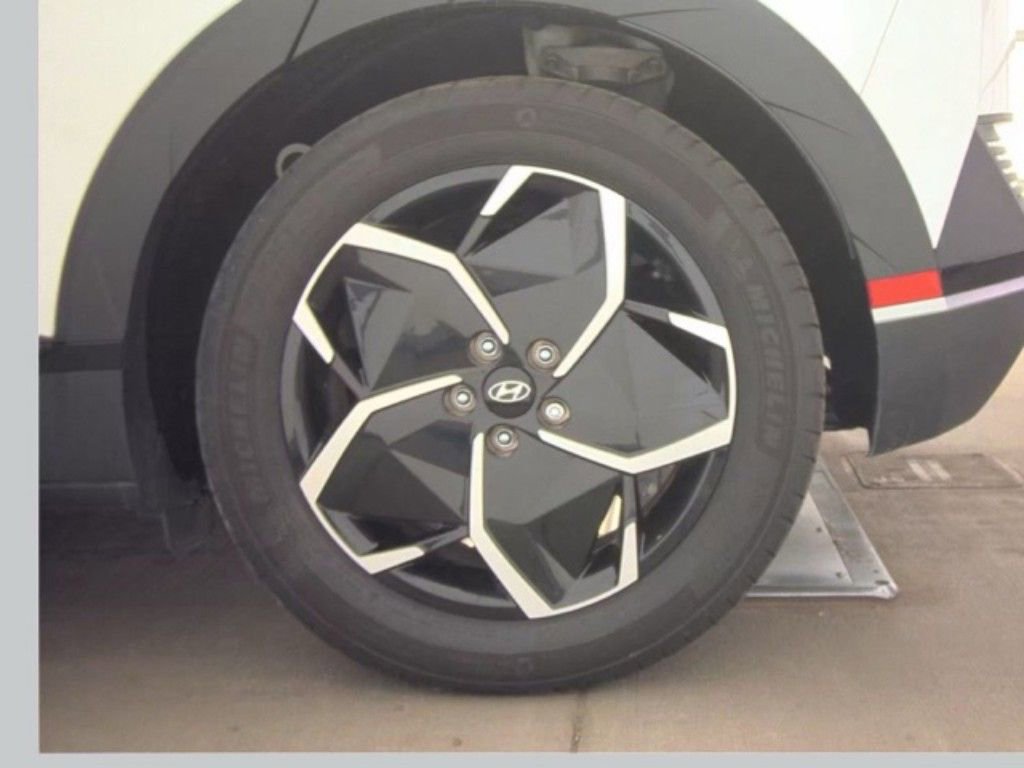 Used 2023 Hyundai Ioniq 5 SE image 6