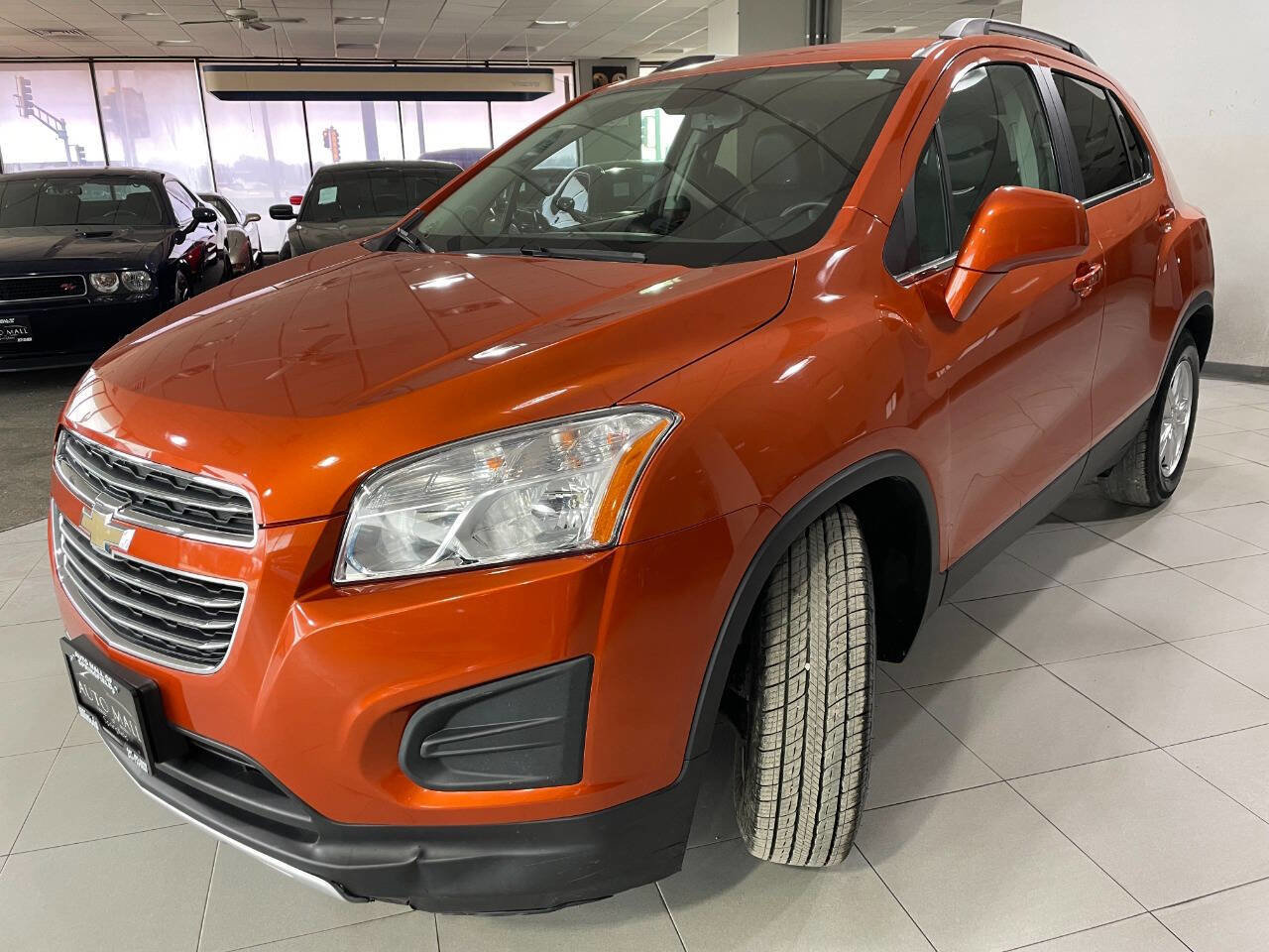 Used 2016 Chevrolet Trax LT w/ LT Sun and Sound Package image 3