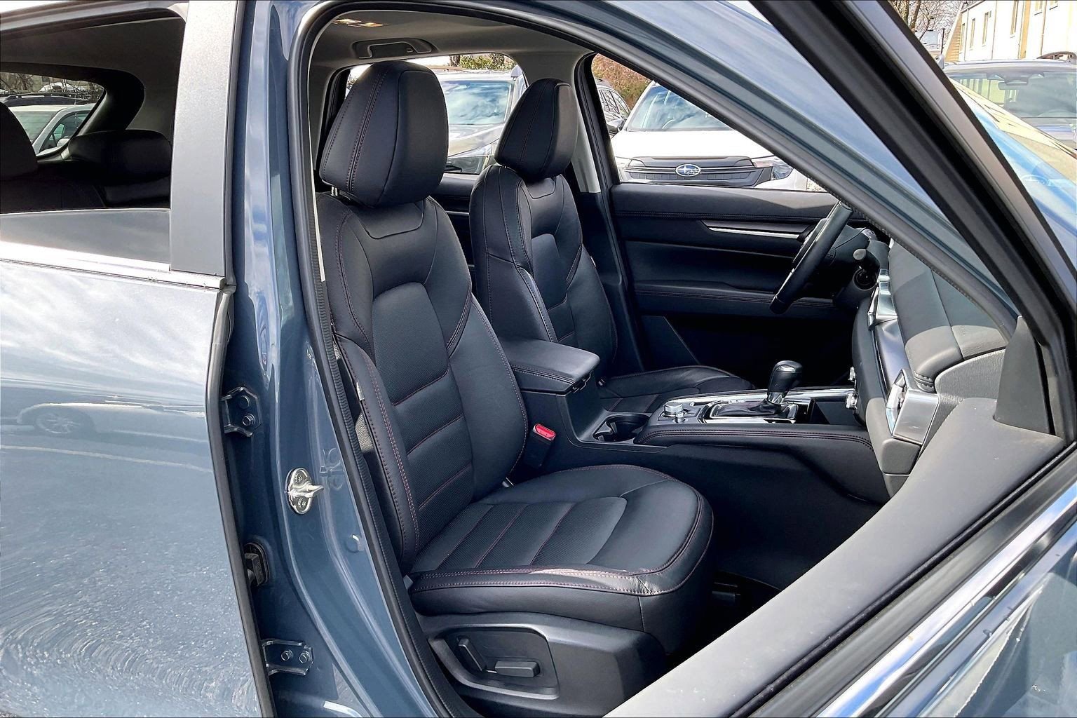 Used 2023 MAZDA CX-5 Carbon Edition image 7