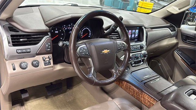Certified 2018 Chevrolet Suburban Premier image 10