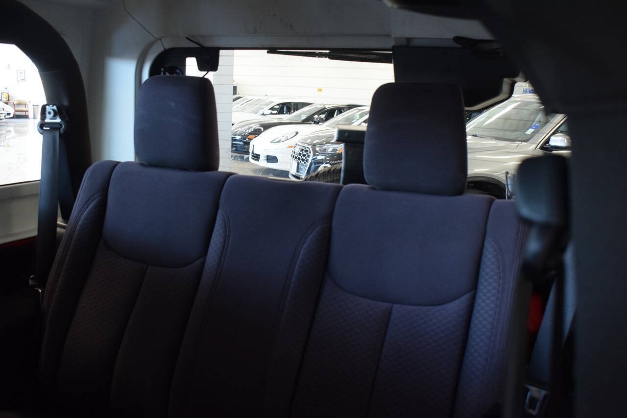 Used 2013 Jeep Wrangler Sport AWD/4WD image 35