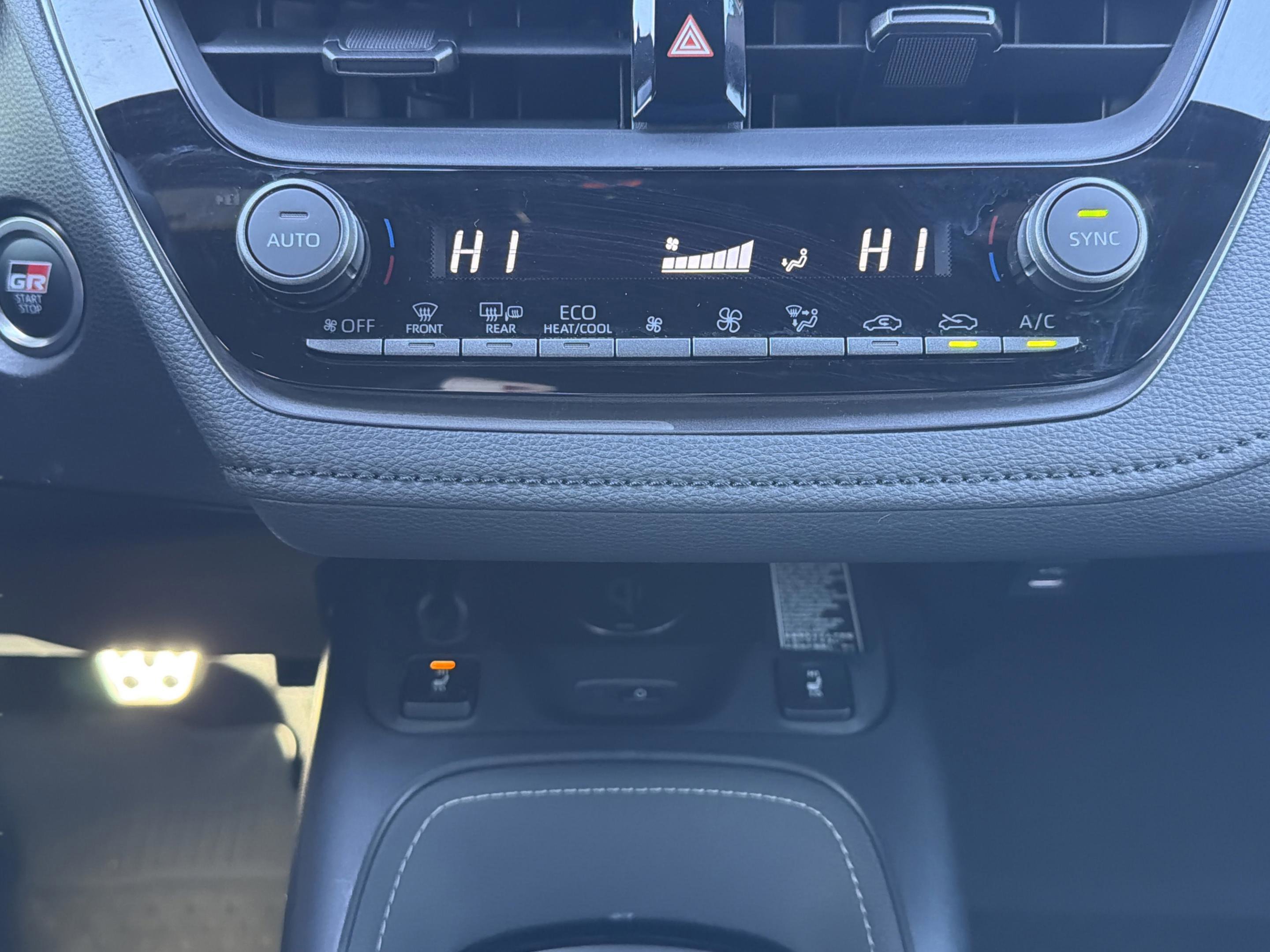 Used 2025 Toyota Corolla Premium image 28