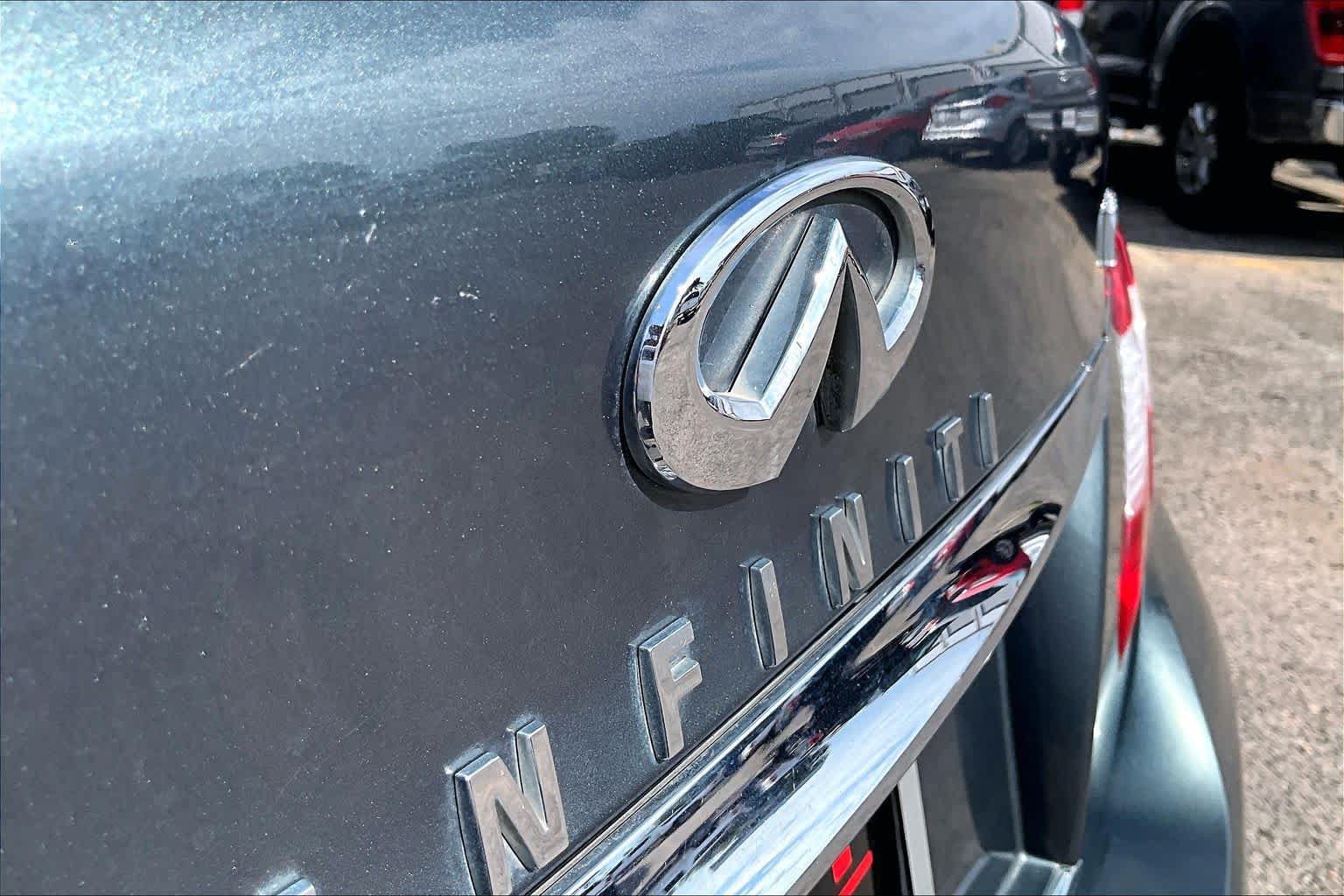 Used 2012 INFINITI M37 w/ Premium Pkg RWD image 34