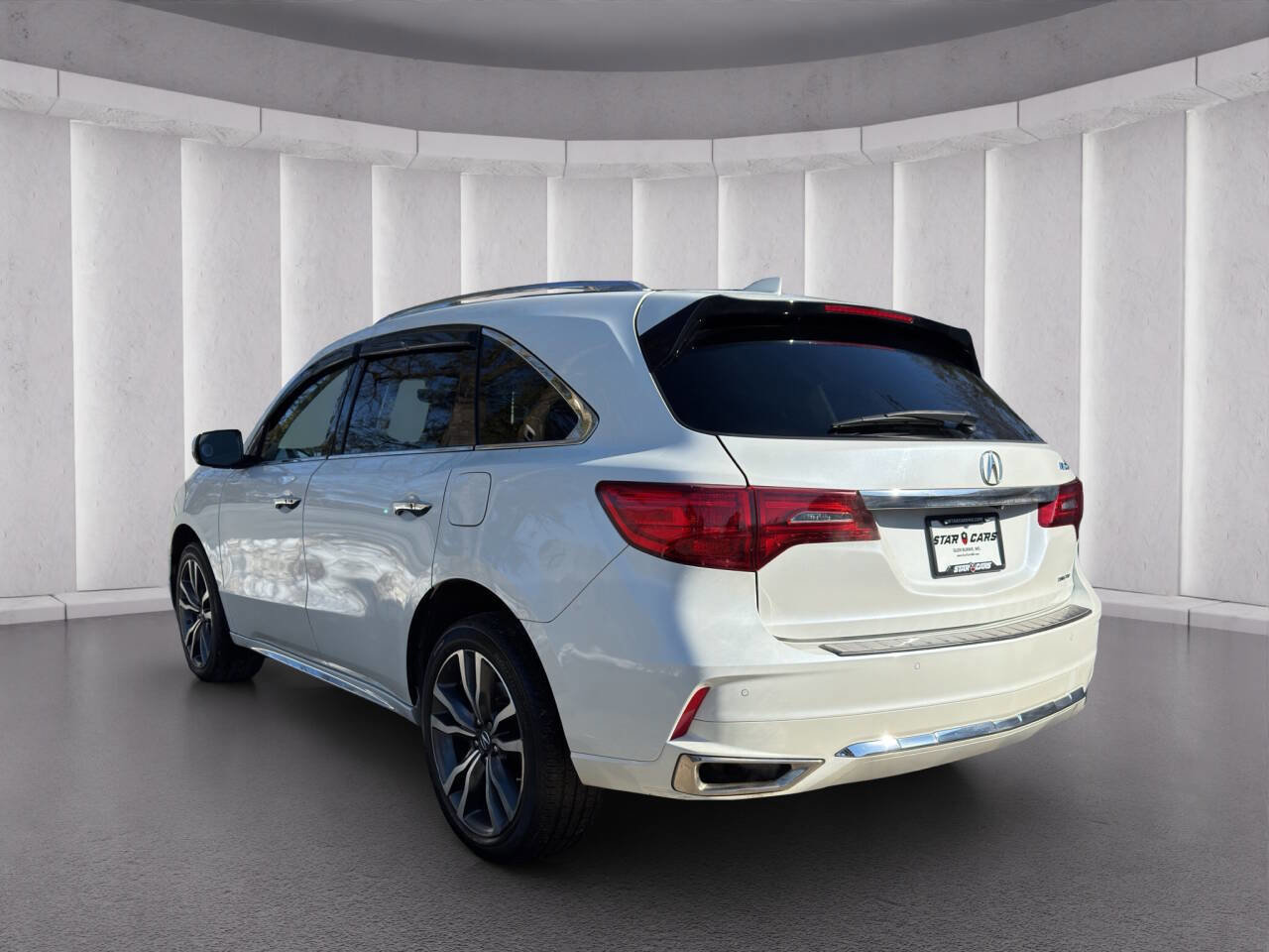 Used 2019 Acura MDX SH-AWD w/ Advance Package image 3