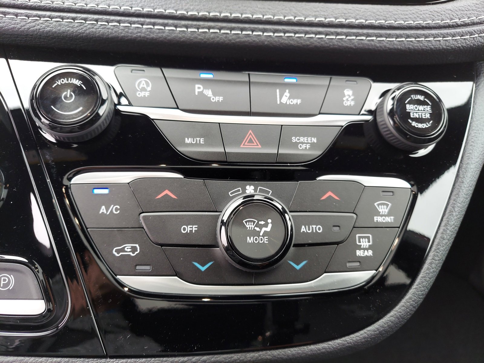 New 2026 Chrysler Pacifica Select w/ S Appearance Package FWD image 33