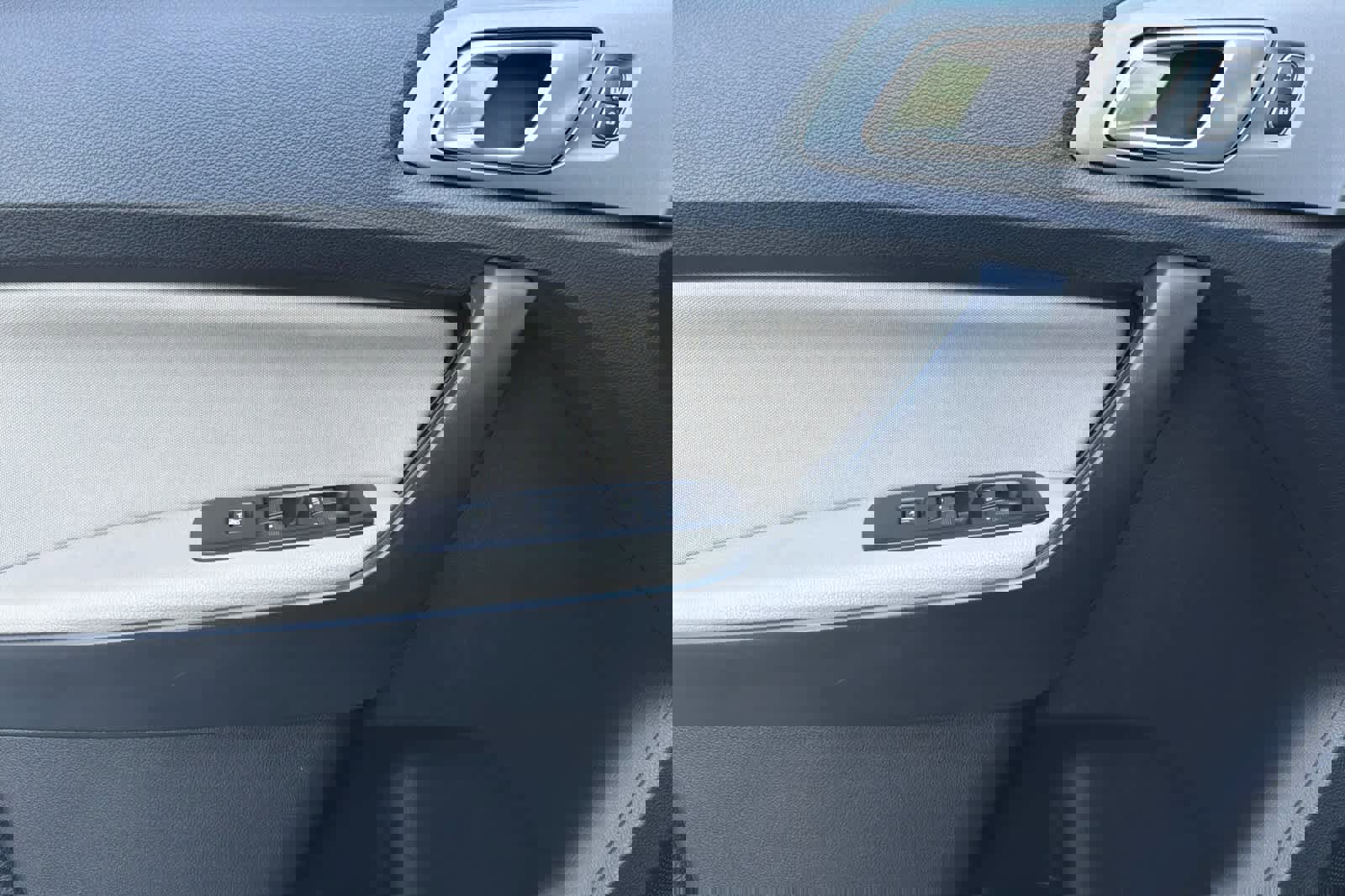 Certified 2019 Ford Ranger XLT w/ Equipment Group 302A Luxury image 12