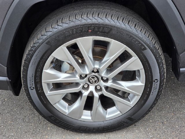 Used 2024 Toyota RAV4 XLE Premium w/ Weather Package AWD/4WD image 18