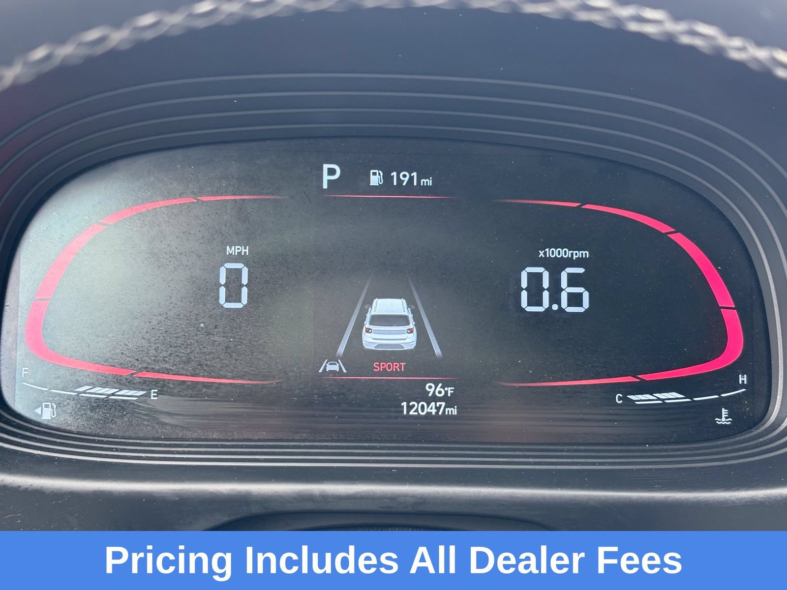 Used 2024 Hyundai Venue SEL FWD image 12