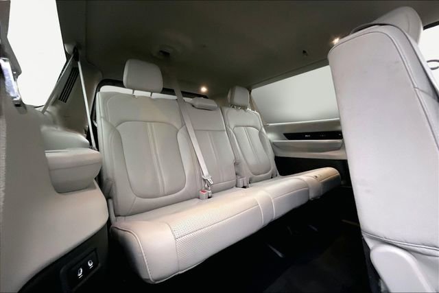 Used 2024 Jeep Wagoneer L Series II w/ Flexible Seating Group image 18