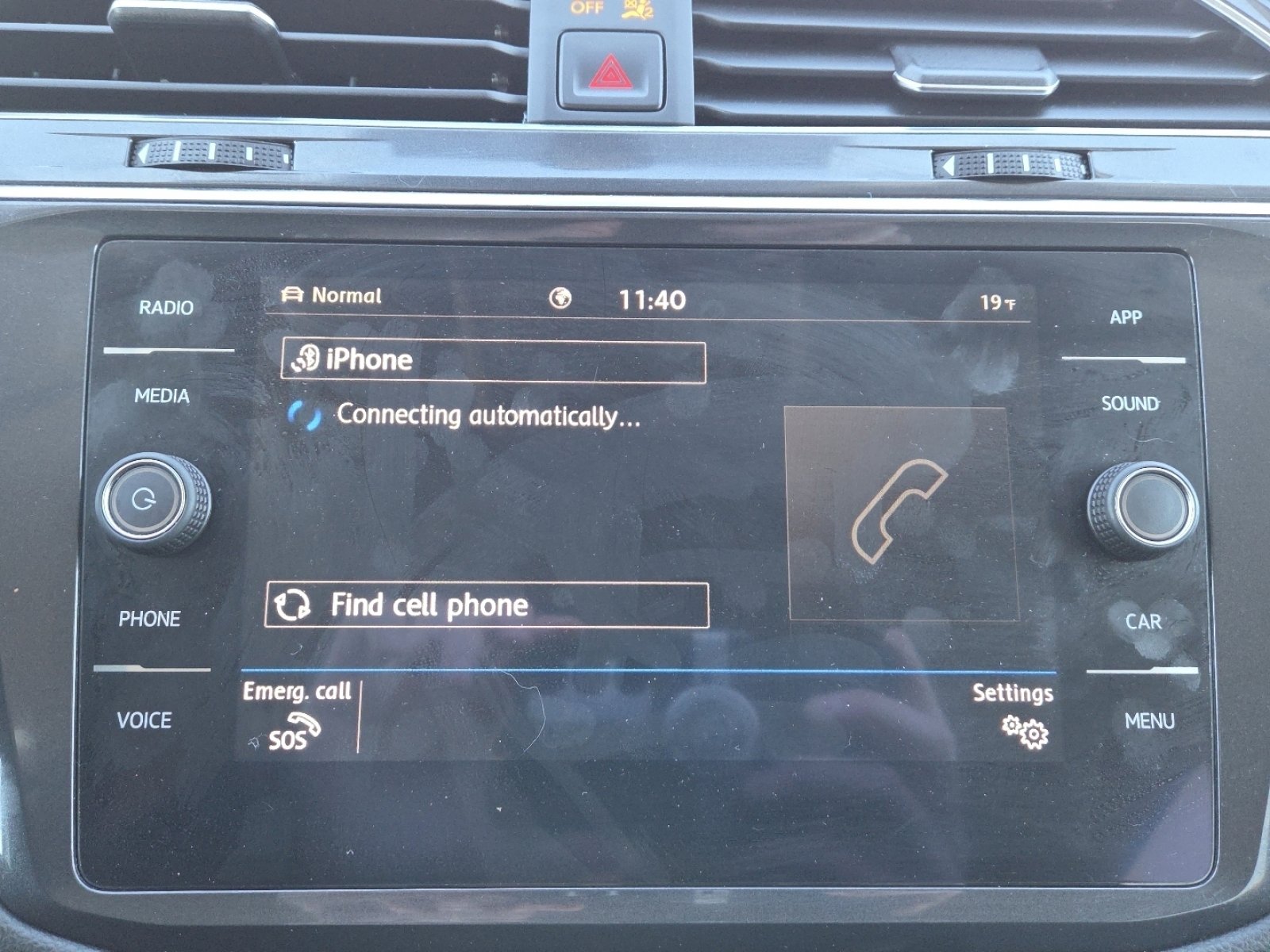 Used 2020 Volkswagen Tiguan SE image 26