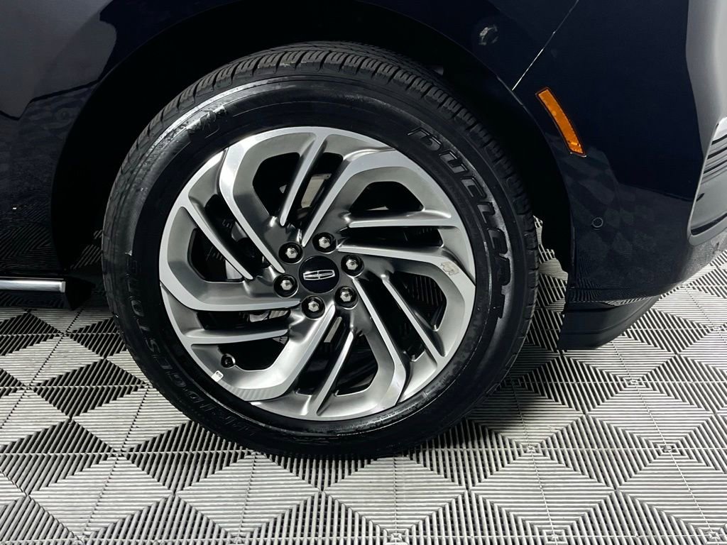 Used 2025 Lincoln Navigator L Reserve image 13