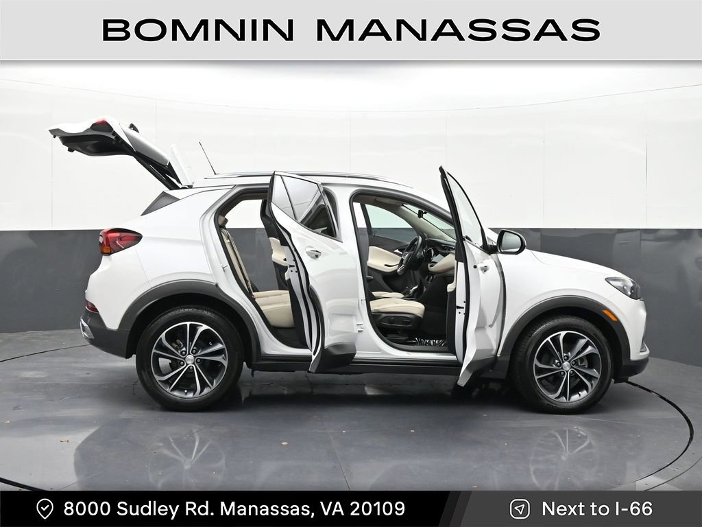 Used 2023 Buick Encore GX Essence w/ Advanced Technology Package FWD image 40