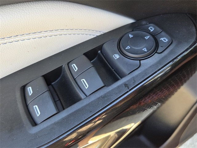 Certified 2025 Chevrolet Trax LT w/ LT Convenience Package image 38