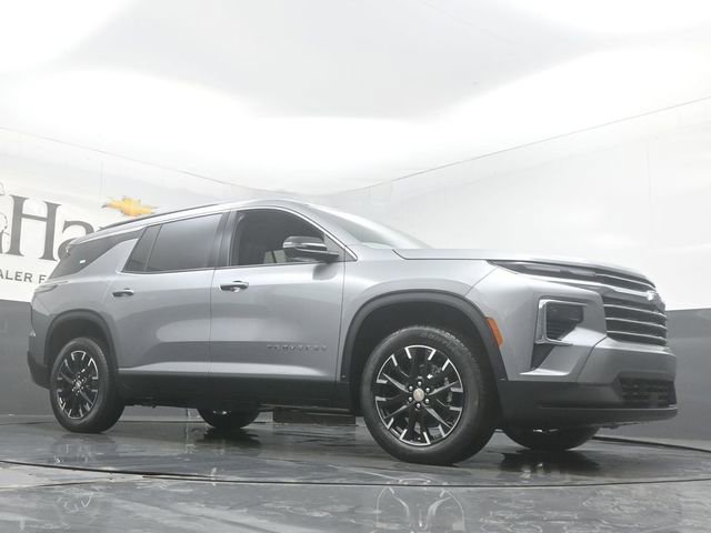 New 2026 Chevrolet Traverse LT image 2