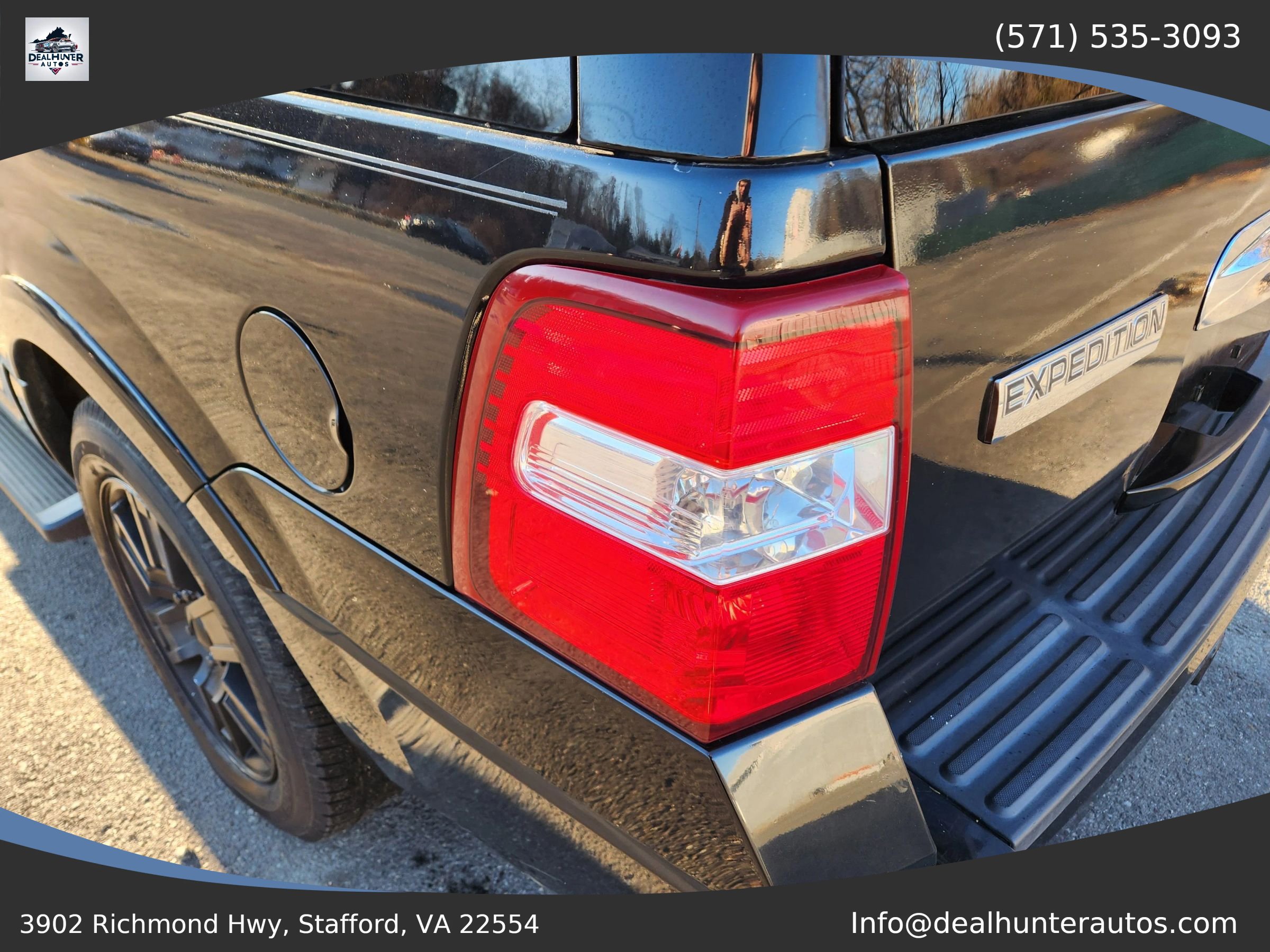 Used 2010 Ford Expedition Limited AWD/4WD image 11