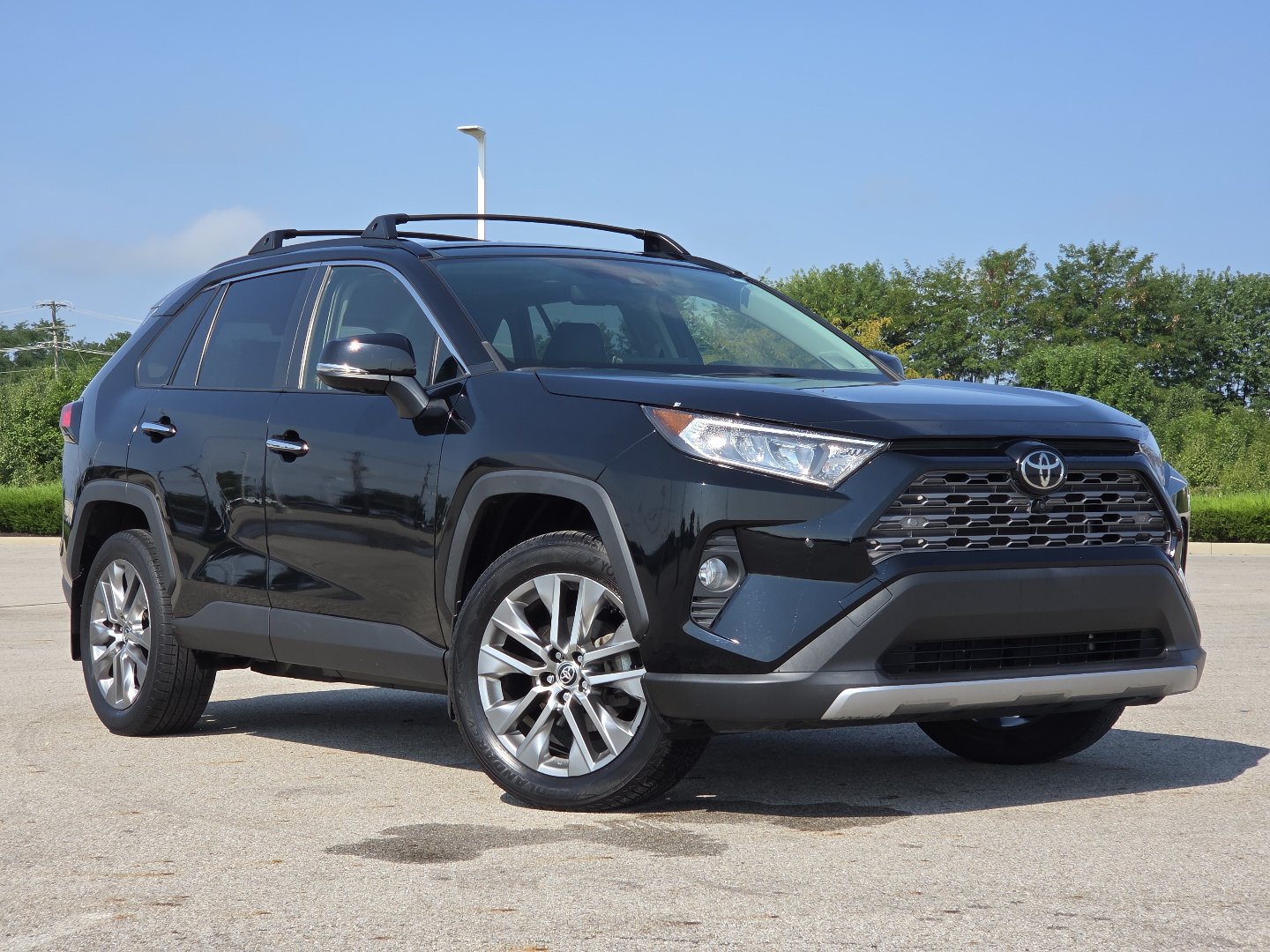 Used 2021 Toyota RAV4 Limited AWD/4WD image 1
