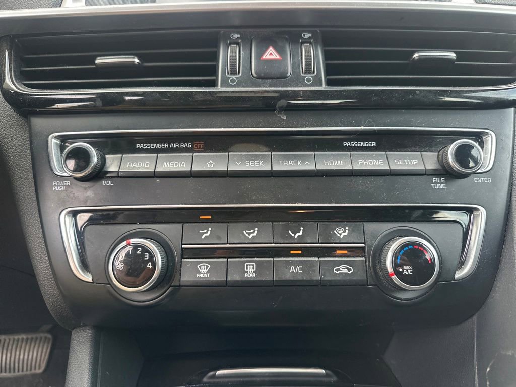 Used 2020 Kia Optima LX image 16