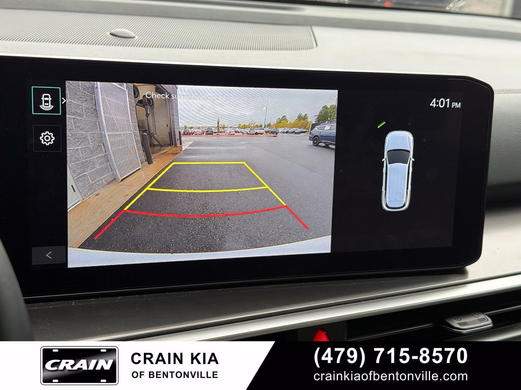 Certified 2025 Kia Sorento S w/ Panoramic Sunroof Package FWD image 16