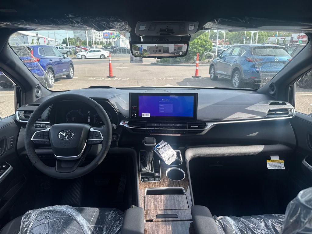 New 2026 Toyota Sienna Platinum AWD/4WD image 13