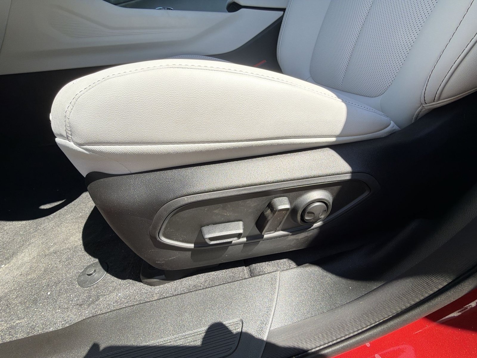 New 2026 Jeep Cherokee Limited AWD/4WD image 14