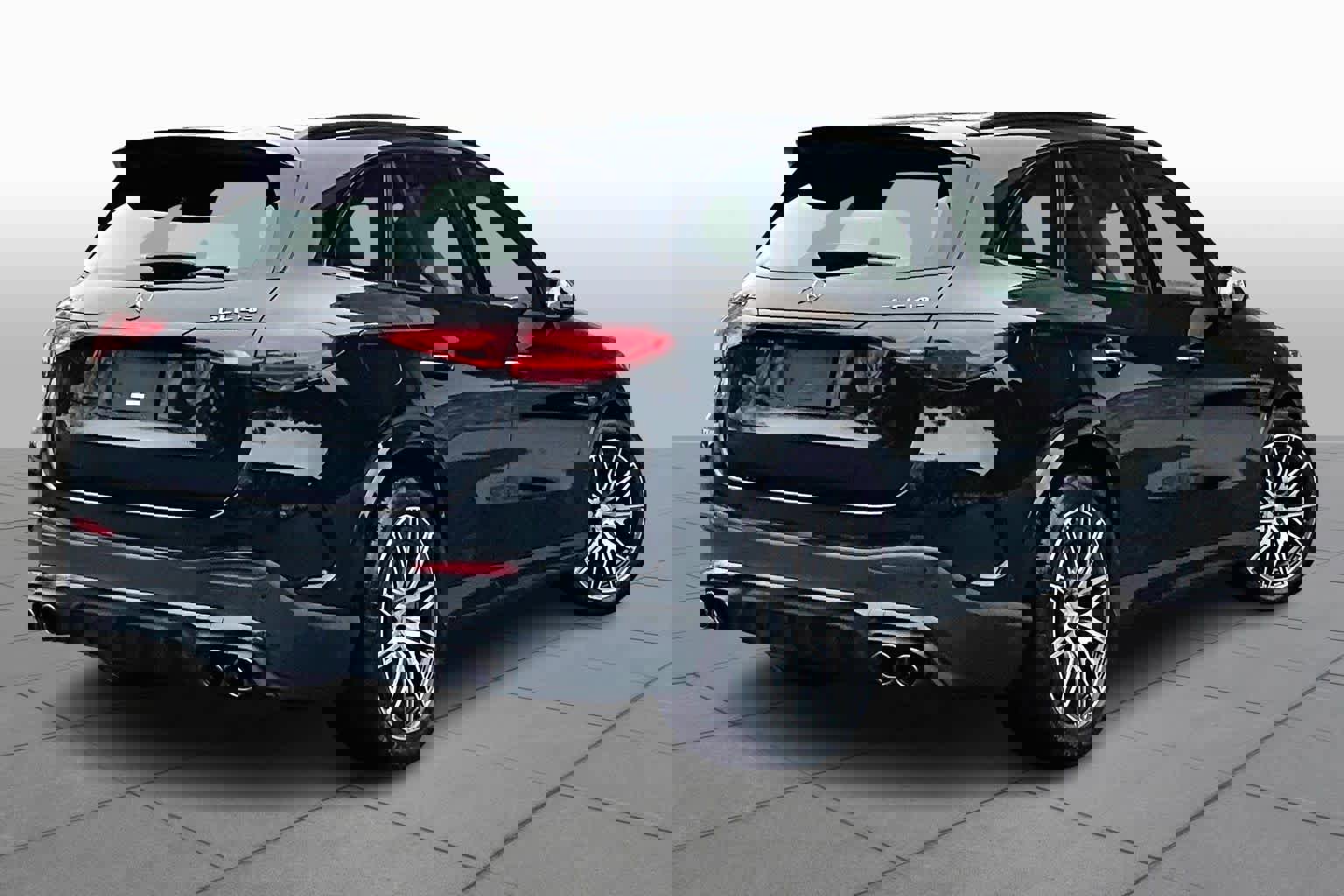 Used 2024 Mercedes-Benz GLC 43 AMG 4MATIC image 12