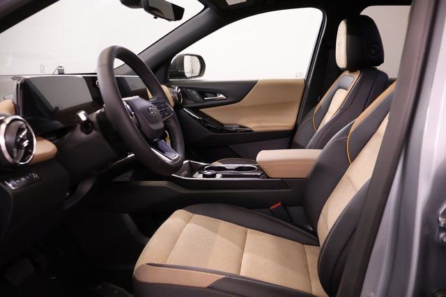 New 2026 Chevrolet Equinox ACTIV w/ Safety and Technology Package image 11