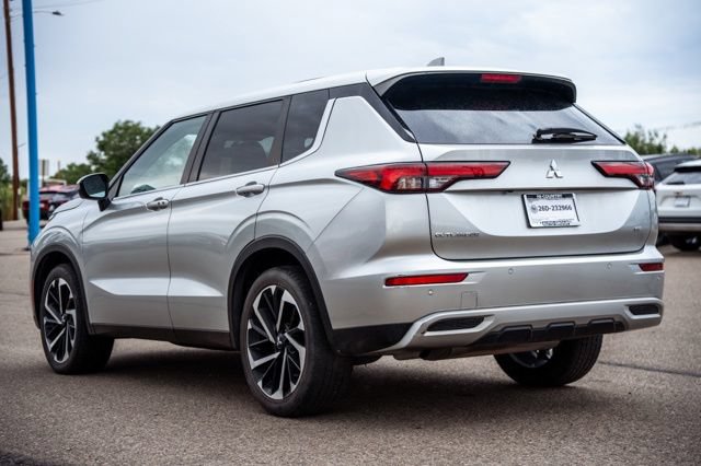Used 2024 Mitsubishi Outlander SE AWD/4WD image 7