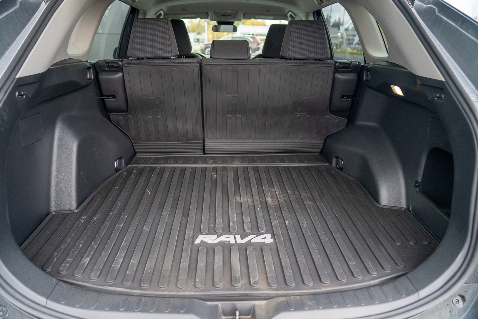 Used 2025 Toyota RAV4 LE image 24