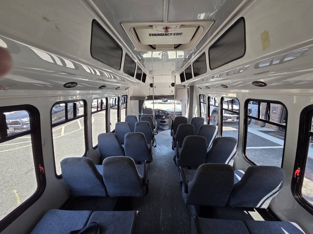 Used 2006 Ford E-450 and Econoline 450 RWD image 13