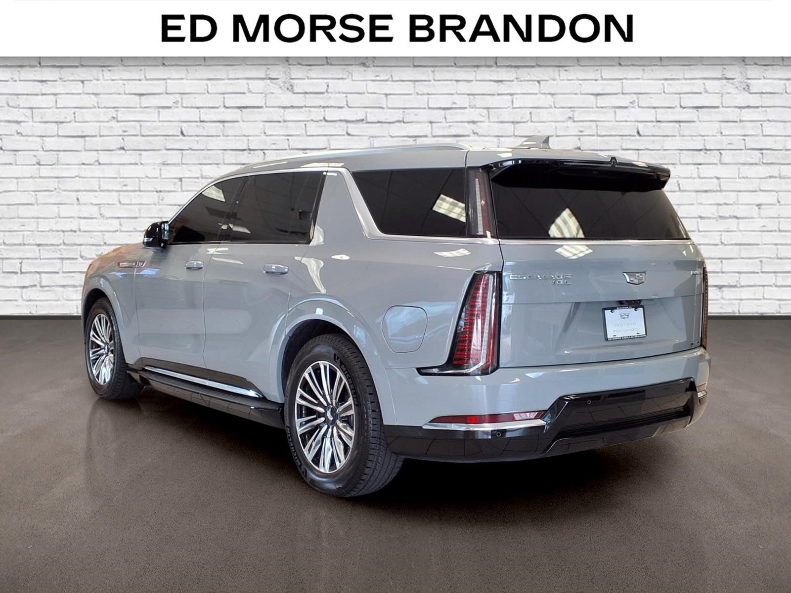 Certified 2026 Cadillac Escalade IQL Luxury AWD/4WD image 3