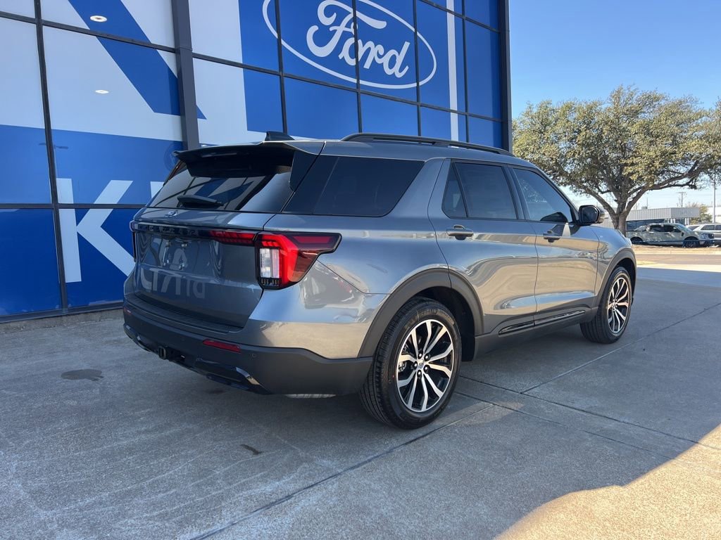 New 2026 Ford Explorer ST-Line image 7