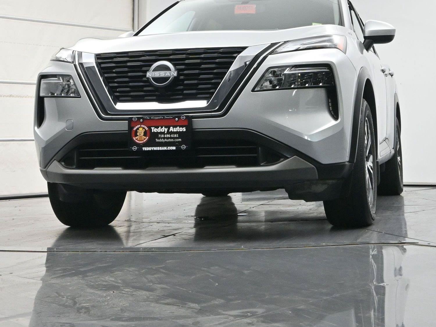 Used 2023 Nissan Rogue SV AWD/4WD image 30