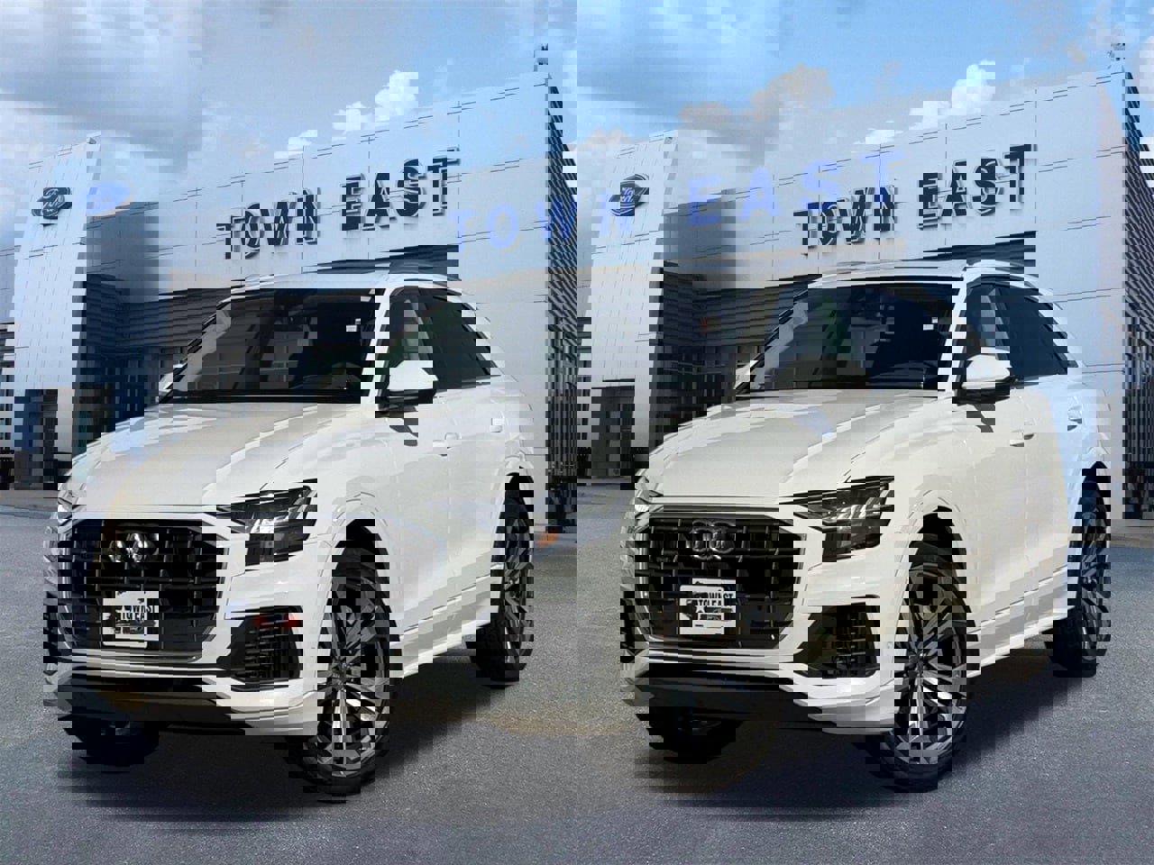 Used 2019 Audi Q8 Prestige video 1