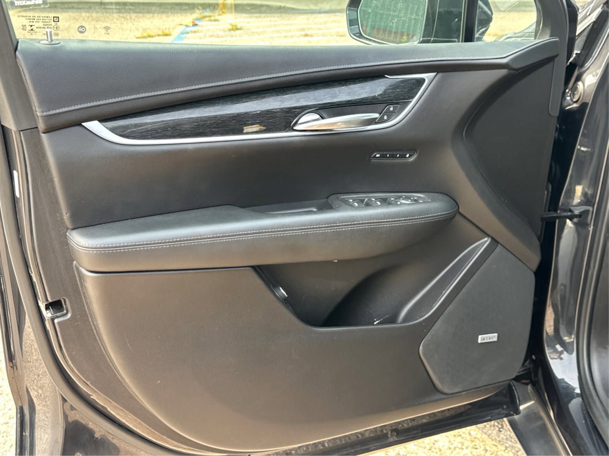 Used 2020 Cadillac XT5 Premium Luxury FWD image 15