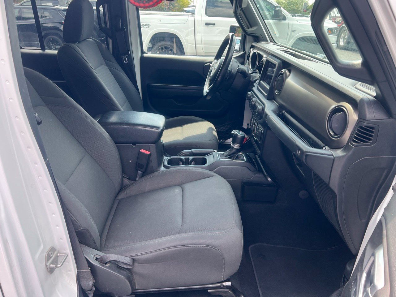 Used 2020 Jeep Gladiator Sport w/ Quick Order Package 24S AWD/4WD image 18