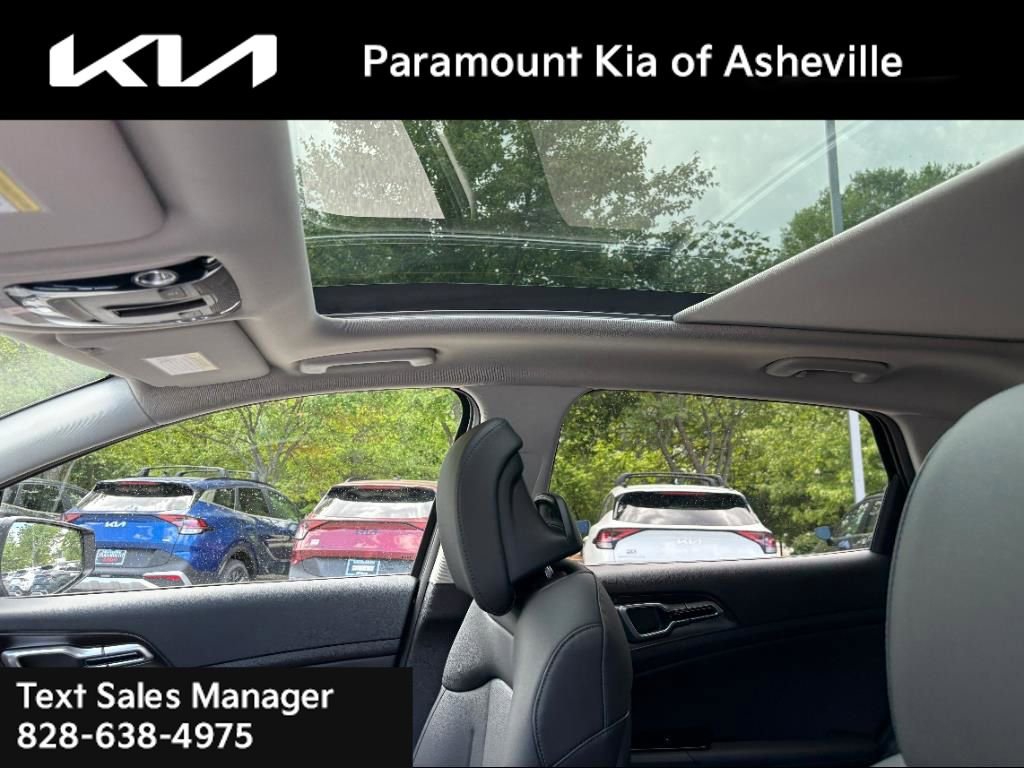 New 2025 Kia Sportage EX w/ EX Premium Package image 13