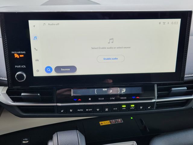 Used 2026 Toyota Sienna Platinum image 14