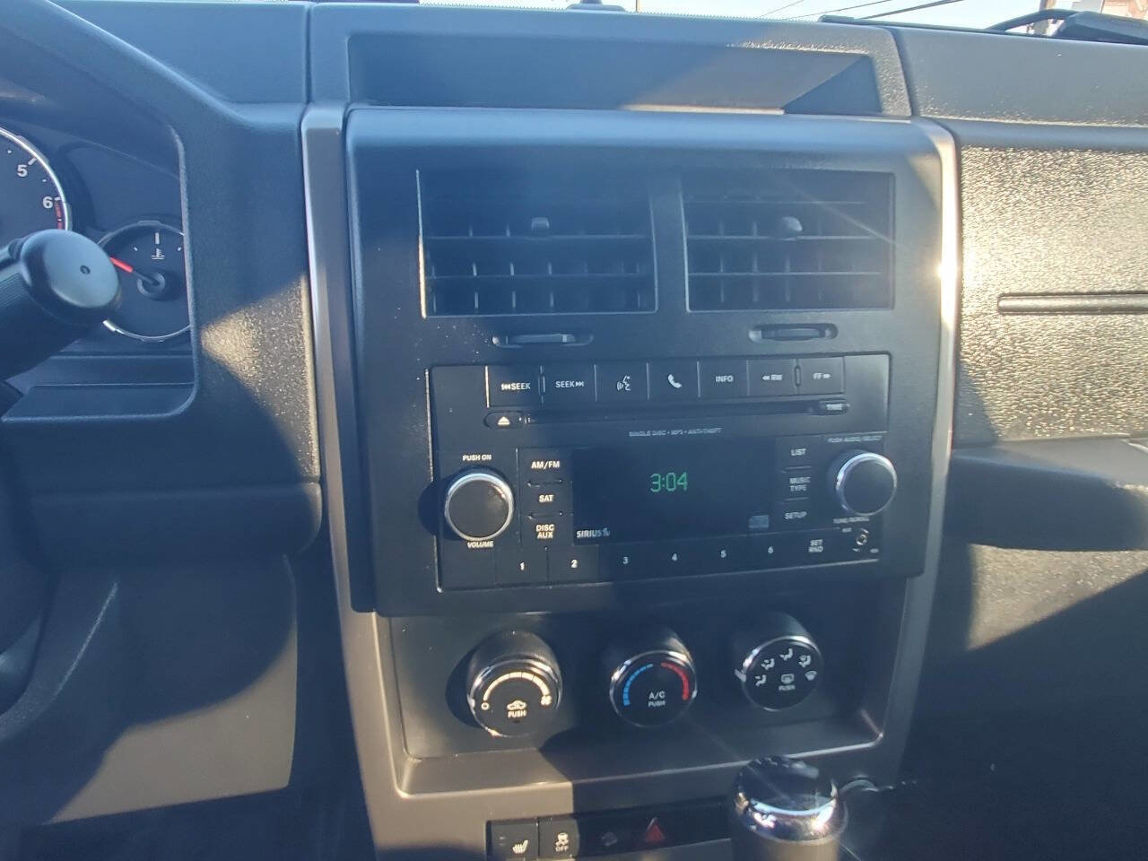 Used 2012 Jeep Liberty Sport image 19