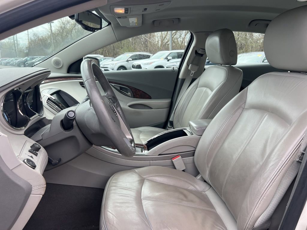 Used 2013 Buick LaCrosse Leather w/ Driver Confidence Package FWD image 2
