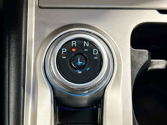 Used 2022 Ford Explorer XLT image 16