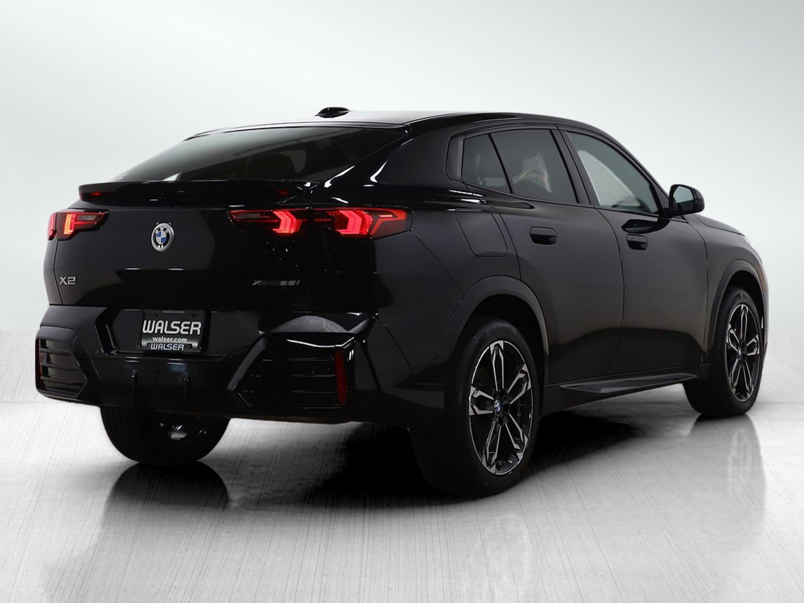 Used 2025 BMW X2 xDrive28i image 5